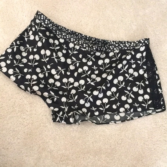 Silky PJ Shorts - Picture 1 of 3